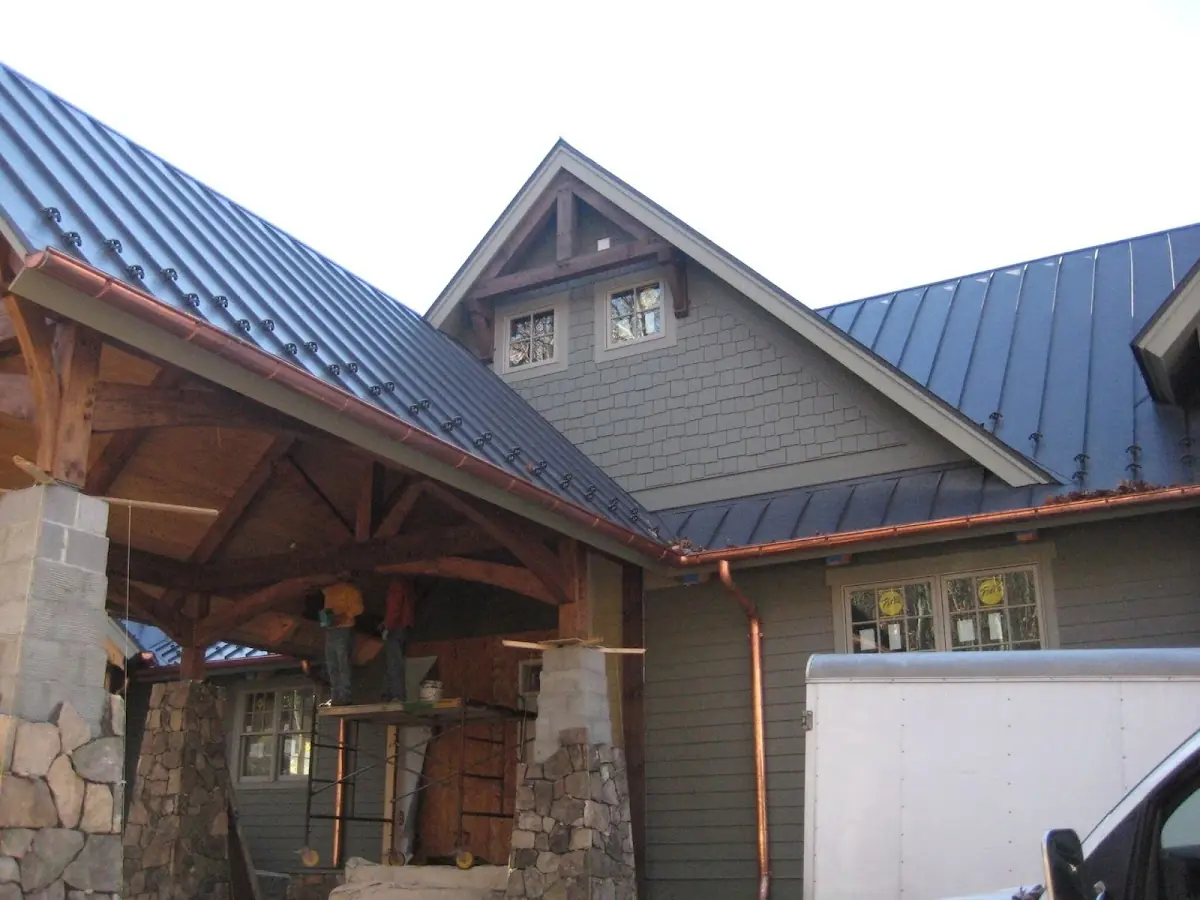 Craftsman Roofing team delivering quality roofing work in Howe